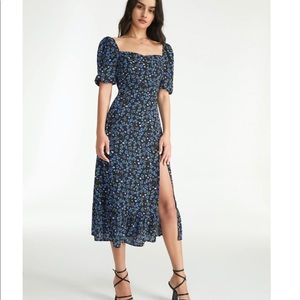 Dainty Blue Floral Ruffled Square Neck Short Puffed Sleeve Midi Dress